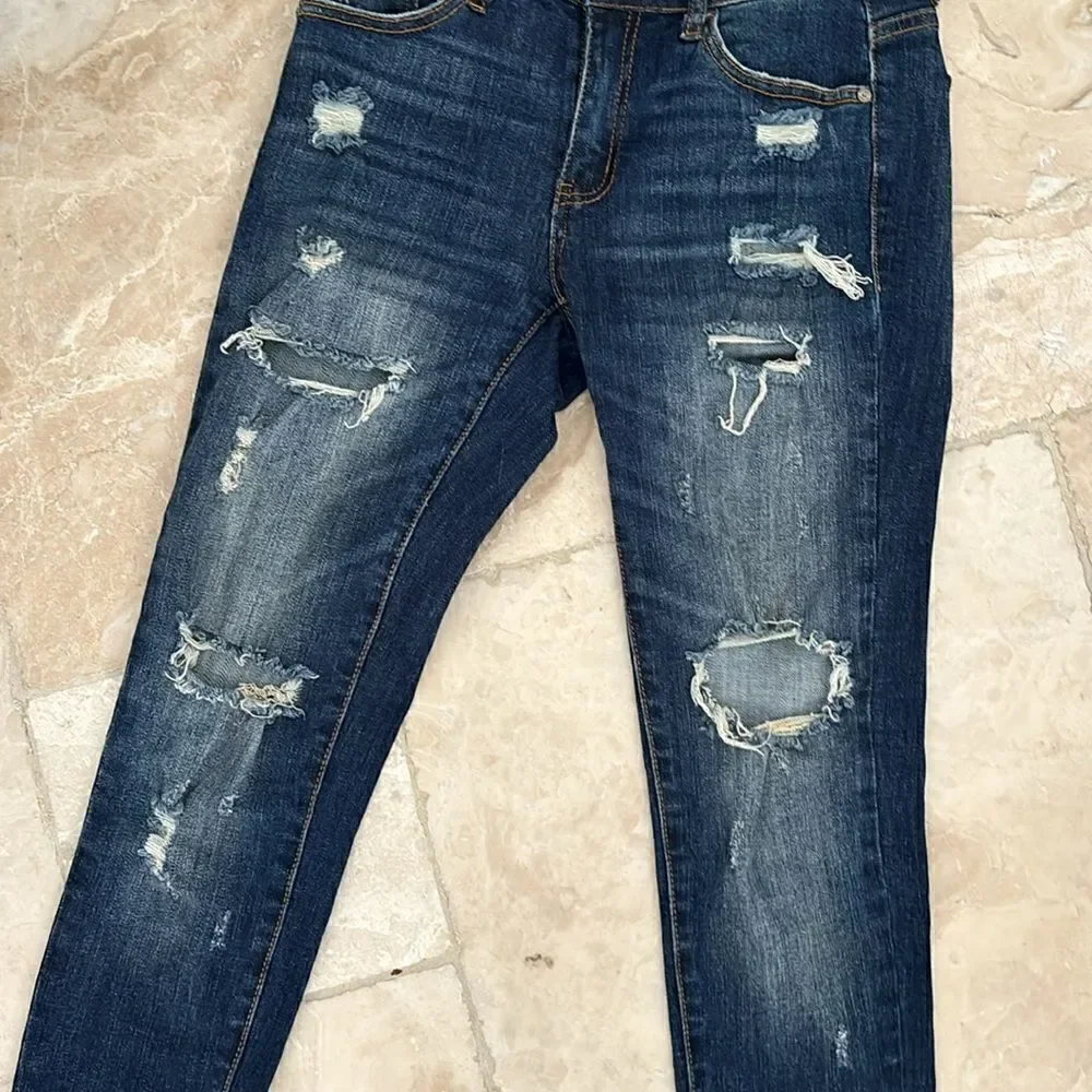 Kancan dark denim distressed jeans size 24 New without tags
